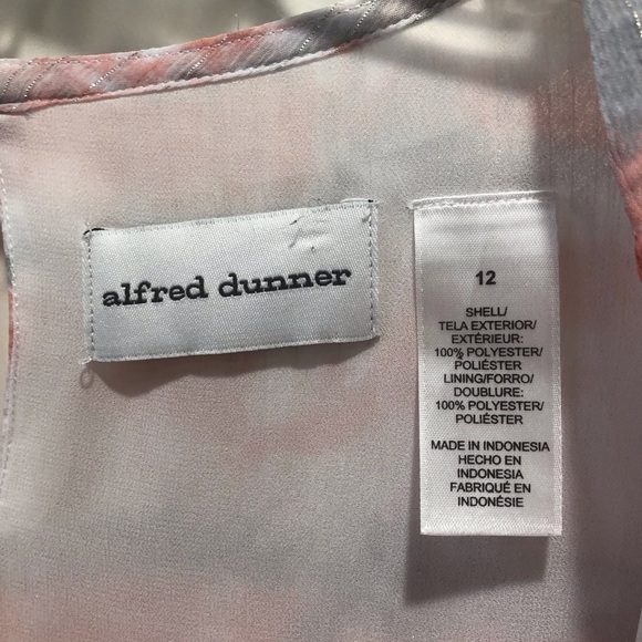 Alfred Dunner Women's Sz 12 Blouse in Pink and Gray Silky Lined Embellished - Picture 3 of 8